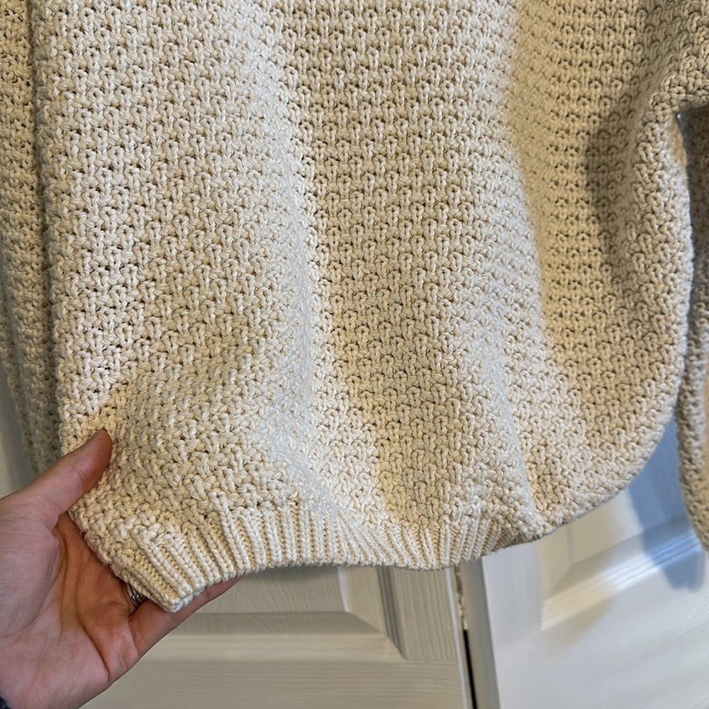 Universal Thread Sweater - Picture 5 of 5